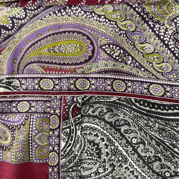 Robert Graham top for women - Picture 3 of 5